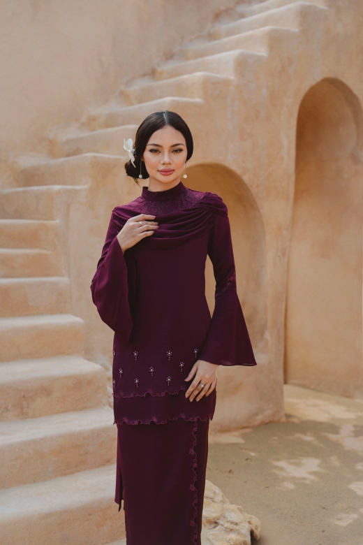 Laelia Drapes Kurung -  burgundy maroon